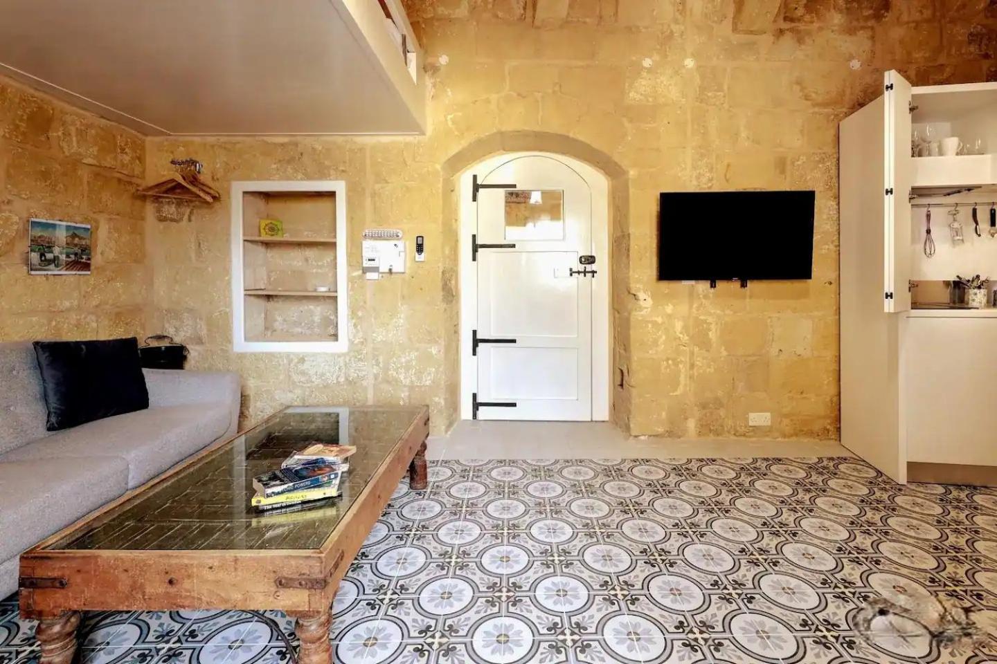 Historic Hideaways - 900 Year Old Converted Studios 维多利亚 外观 照片