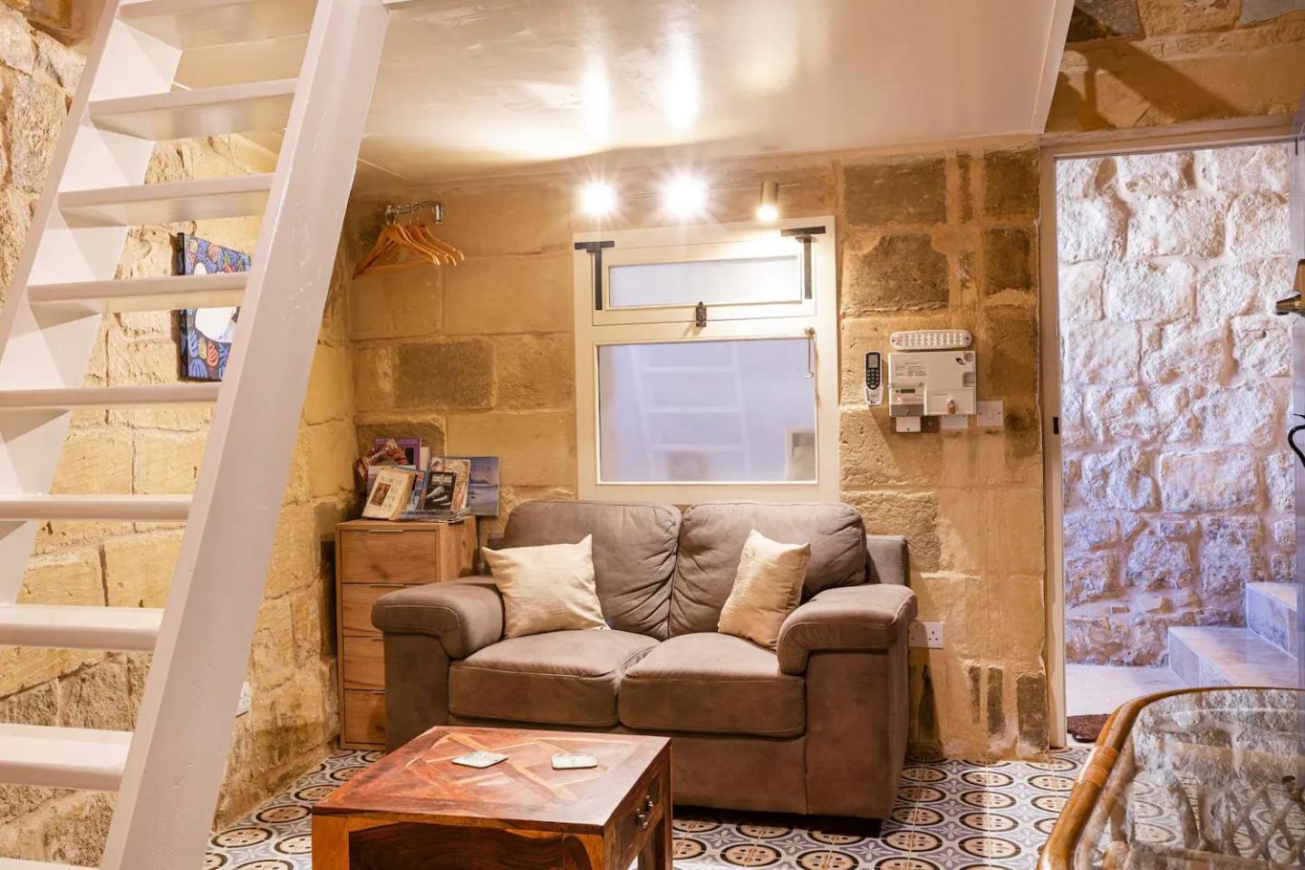 Historic Hideaways - 900 Year Old Converted Studios 维多利亚 外观 照片