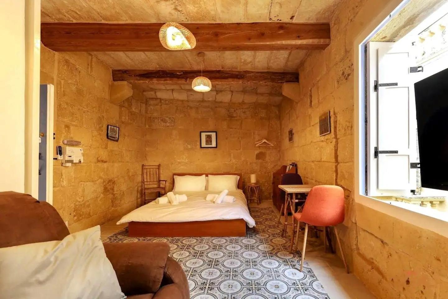 Historic Hideaways - 900 Year Old Converted Studios 维多利亚 外观 照片